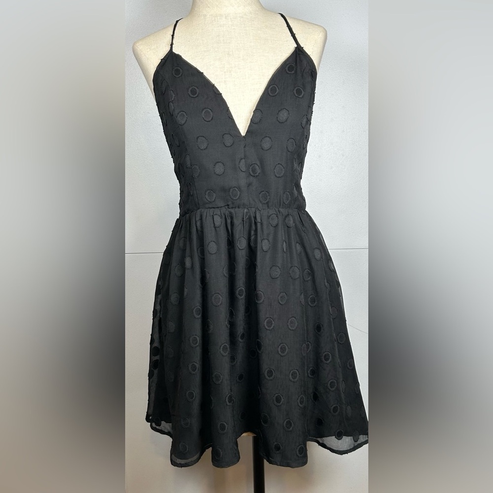 Molly Green Chic Black Mini Sundress w/Criss Cross Back. Size Large.